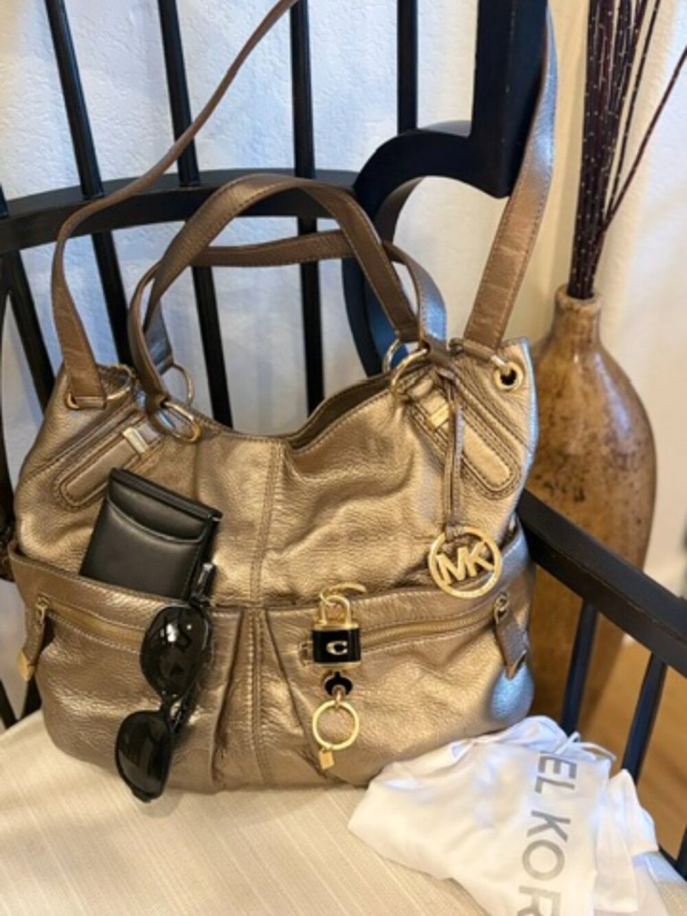 Authentic Michael Kors Layton Metallic Gold Pebbled Leather Shoulder Bag w/ Dust